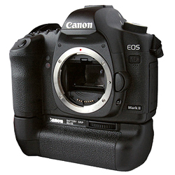 Fotocamera Professionale Canon 5D Mark II - Noleggio Attrezzature Fotografiche